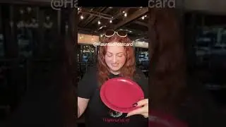 Вокруг меня никто не снимает.