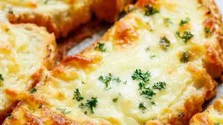 GARLIC BREAD TOAST | Instant Garlic Bread Recipe  | Chilli Cheese Toast Recipe