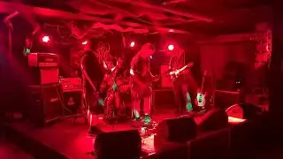 Aktung at Fermain Tavern
