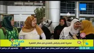 صباح الورد - مصرية تغنى وترقص بالهندى فى مطار القاهرة أثناء إنتظار وصول النجم أميتاب باتشان