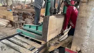 Big Tree Turned Into Perfect Planks in Minutes 🌳➡️🪵| Sawmill Wooden Work 🌲|