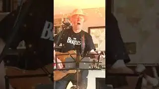 Teddy bear - John Lowe & The Tracks