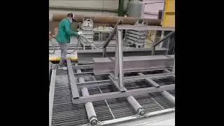 QH6925 Roller Type Shot Blasting Machine Cleans Metal Welding Workpieces