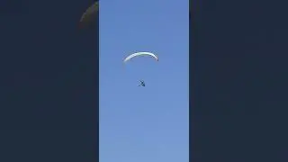 un avi&oacute;n ✈️ #clips #memes #vlog