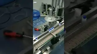 Automatic plastic eyedropper bottle unscrambling feeding small dose liquid filling capping machine p