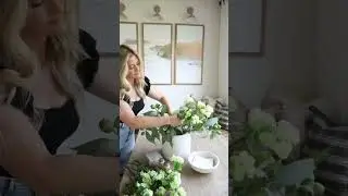 AFFORDABLE SUMMER DECOR WITH A HIGH-END LOOK! HOW TO MAKE A STUNNING CENTERPIECE FLORAL ARRANGEMENT