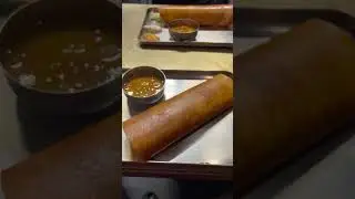 Must try most famous dosa of Delhi NCR. Carnatic cafe #dosa #streetfoodindia #dosachutney