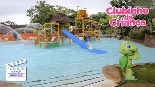 Clubinho da crian&ccedil;a do Hot Park - Marcela brinca nas piscinas do Clubinho da crian&ccedil;a