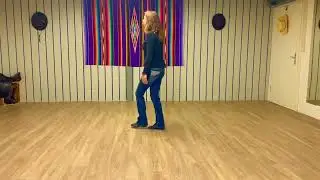 Front Door Famous - Line Dance (TEACH)