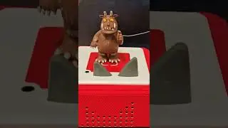 Находки в магазинах. Аудиоколонка с фигурками.