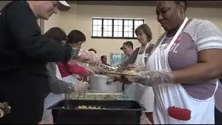 Rogers Park soup kitchen celebrates 35 years of service