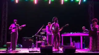 Andrew Ashong - Take it slow (live)