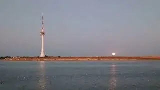Tower 🗼 and moon 🌙 over the lake / Вышка 🗼 и луна 🌙 над озером + #moon #tower