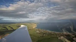 Flying a diamond DA40 down the coast of Adelaide