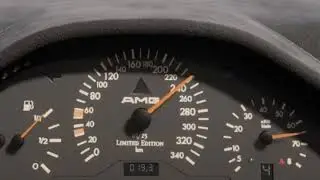 320 km/h Mercedes-Benz CLK GTR 1998