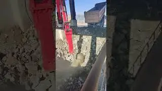 ROCKBREAKER BOOM SYSTEMS