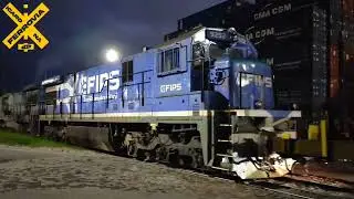 Dupla de c30-Dash7 7630/9252 FIPS manobrando trem de container da MRS log&iacute;stica no ramal tecon PCZ