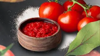 Vařen&iacute; s Florent&yacute;nou - Rajčatov&aacute; om&aacute;čka na dom&aacute;c&iacute; pizzu