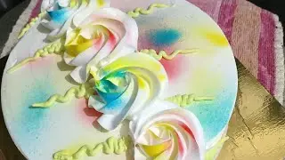 Without colour simple and unique cake design..