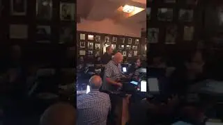 Hit Me Baby - Britney Spears 29 Sept 2017 Evolution Parties Ma Egerton's Uke Jam