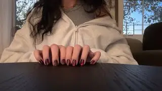 ASMR: Rhythmic Table Scratching and Tapping (no talking) 🌸