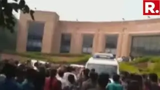 Show Of Impertinence At JNU: Students Disrupt Meeting, Block Ambulance Carrying Dean