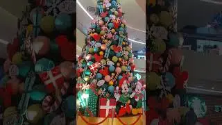 Christmas tree Centro comercial La Rambla - San Borja - Lima - Per&uacute;