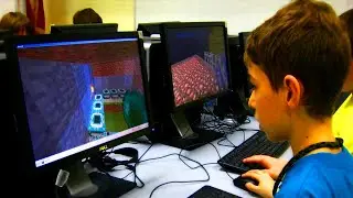 DUMB KID RAGES IN MINECRAFT PVP