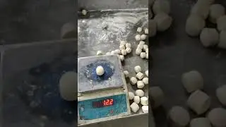TXMACHINE Bread Dough Divider Rounder 1-300g Automatic Pizza Dough Ball Maker Cutter Machine