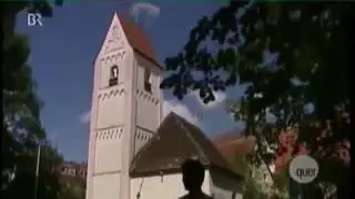 Junge Moslems  pissen ins Weihwasser einer Kirche in M&uuml;nchen