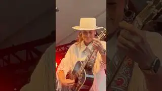 Jill Johnsons nya l&aring;t som sl&auml;pps i augusti 🥹❤️