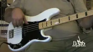 Fender 70's Precision Bass Demo