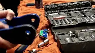 Log Wizard #1 How to Change the Bearings & Remove/Replace the Blades for Sharpening