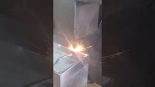 Percage enfonceuse fil &eacute;lectro &eacute;rosion drilling wire sinker electro erosion #m&eacute;canique #cncmill #cnc