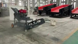 Portable hammer crusher with conveyor belt, at the work site