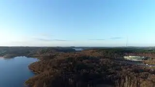 Flyger dr&ouml;nare vid r&aring;da sj&ouml;n p&aring; 100m h&ouml;jd