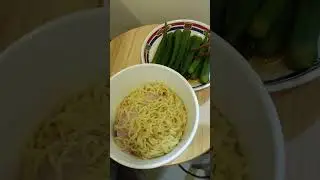 FAST LUNCH NG OFW PAG SOBRANG BUSY #fast#lunch#ofw#noodles#ladyfinger#shorts#shortvideo#satisfying😋