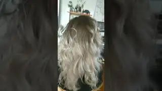 blond clair sur une coupe d&eacute;grad&eacute;e