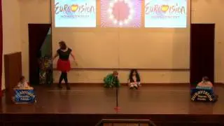 Colegio Sagrada Familia - El Entrego - Festival de la Familia - 2015 - La guardería - Eurovisión