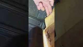 Volvo XC60 water under the carpet 😱😥