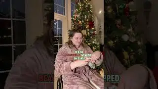Британские мамы рождественским утром&hellip; 🤣 Определенно не по образу моей мамы 😅
