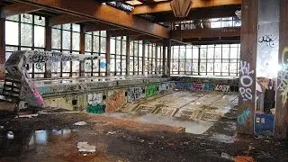 Abandoned Grossinger’s Resort... A final farewell to the most amazing abandoned pool ever!!