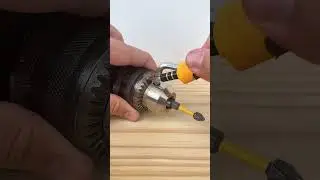 The simple way to remove drill bits without a chuck key #shorts