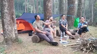 Camp di Gunung Puntang: Tempat Favorit Para Pecinta Alam Bandung!