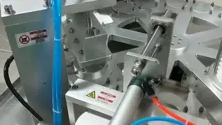 jelly cups filling sealing machine rotary liquid cream filler sealer | relleno de taza de gelatina