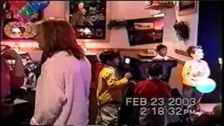 Omar Birthday - 1 - Feb.  23-2003.avi