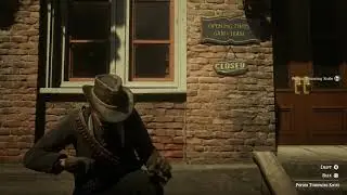 Red Dead Redemption 2 - Saint Denis: How To Craft Poison Knives While Resting Gameplay (2018)