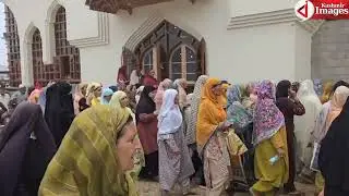 Chadoora residents participated in a centuries-old rally to the Chrari Sharief Shrine