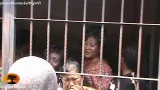 Prison civile de Lom&eacute; - Quartier des femmes: Elles chantent leur d&eacute;sir de rentrer chez elles.