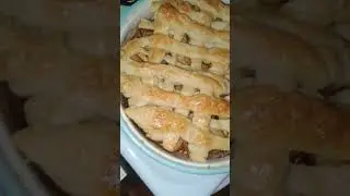 the apple pie I made. cuz I CAN cook 😉😂